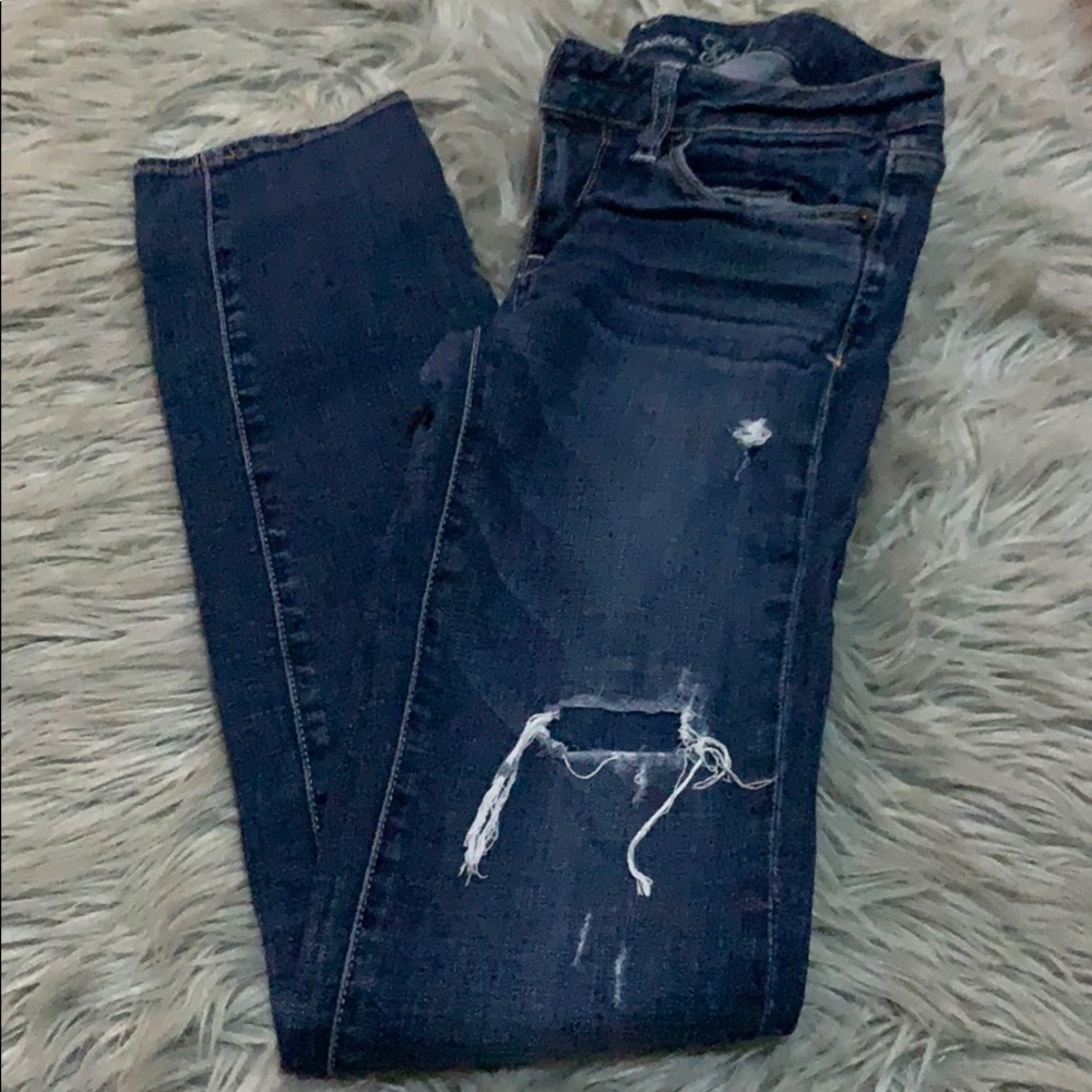 Ripped skinny jeans